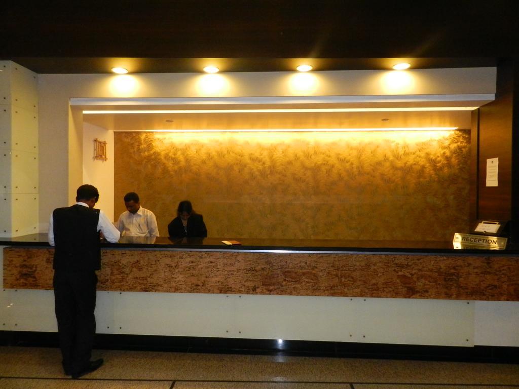Hotel Rock Regency Toranagallu Eksteriør bilde