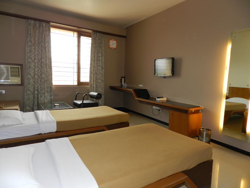Hotel Rock Regency Toranagallu Rom bilde