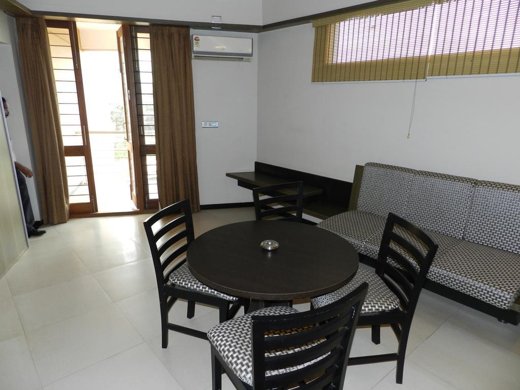 Hotel Rock Regency Toranagallu Rom bilde